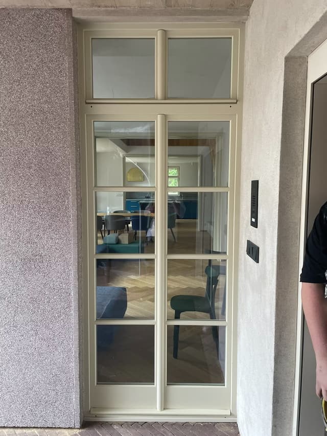 3. Ukázka produktu okna se skutečným vakuovým sklem fineo od firmy AGC | replikyoken.cz Jaroslav Heindinger